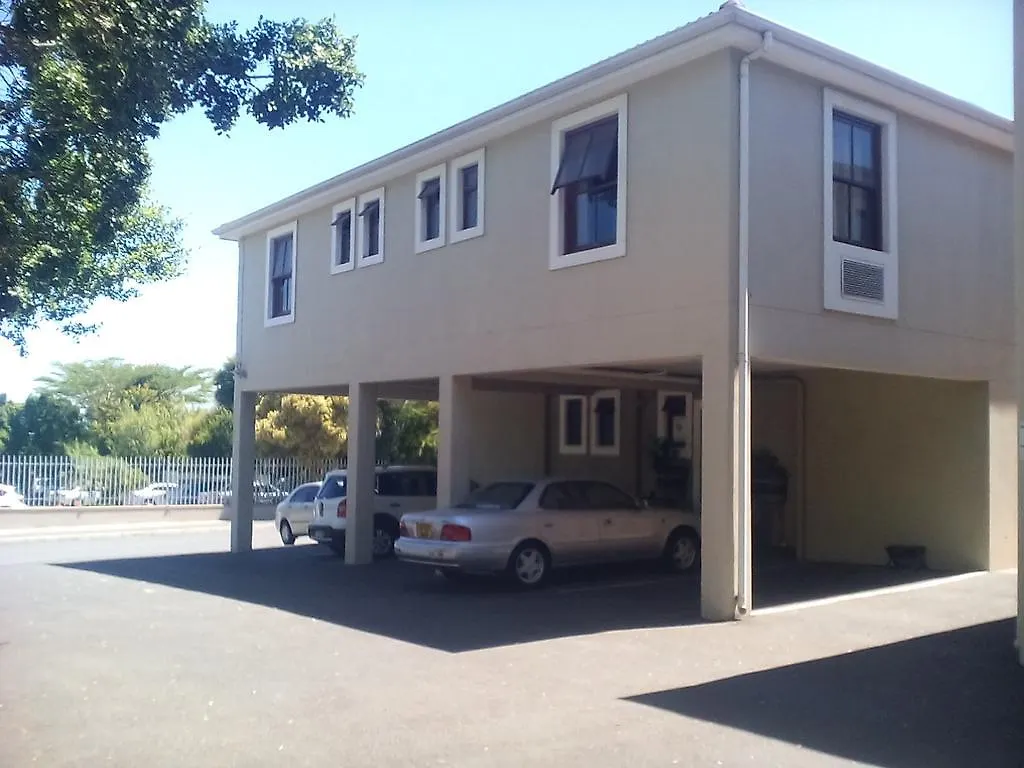 Bread And Barrel Guesthouse Bellville ケープタウン ゲストハウス