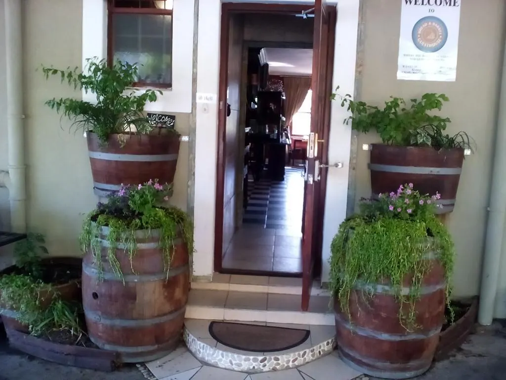 Bread And Barrel Guesthouse Bellville ケープタウン
